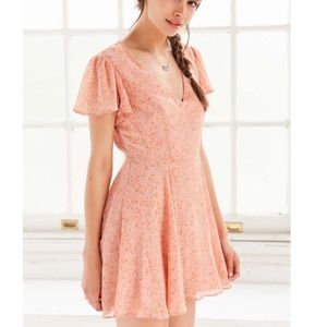 Urban Outfitters Kimchi Blue Sarah Pink Floral Dress Size 10